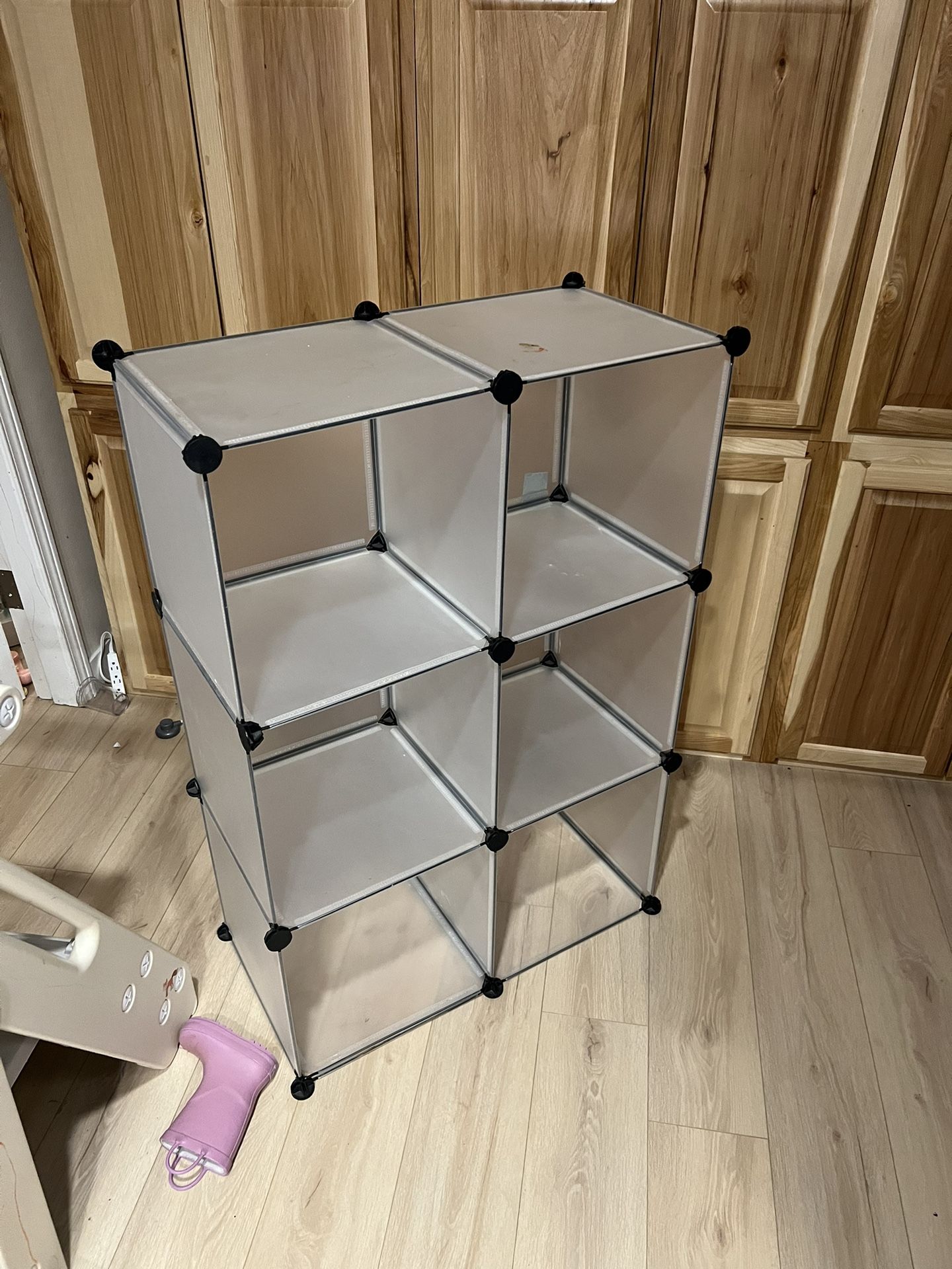 Collapsible And Customizable Shelves