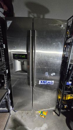 LG LSC27950ST 26.5 Cu. Ft. Side by Side Refrigerator with Tall Water Dispenser