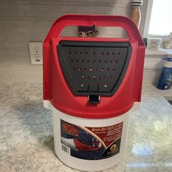 Challenge Plastics Bait Lagoon Trolling Bucket