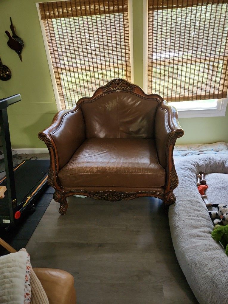 Captain's Chair