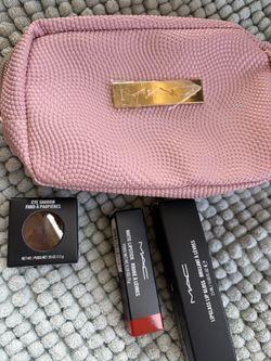 MAC beauty bundle