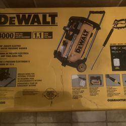 DeWalt 3000  Max Psi 15 Amp Job site Electric Cold Water Pressure Washer
