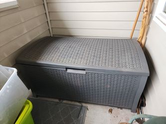 XL Outdoor Storage Box 