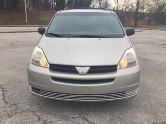 2004 Toyota Sienna