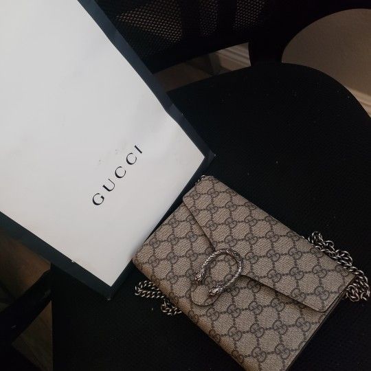 Gucci dionysus shoulder bag