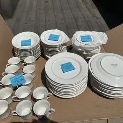 Classic Gold China 85 Pieces 