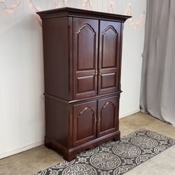 Broyhill wooden wardrobe / cabinet - free delivery