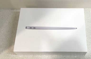 Brandnew MacBook Air 13” Early 2020