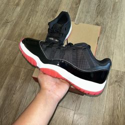 Air Jordan 11 Low Bred (2025)