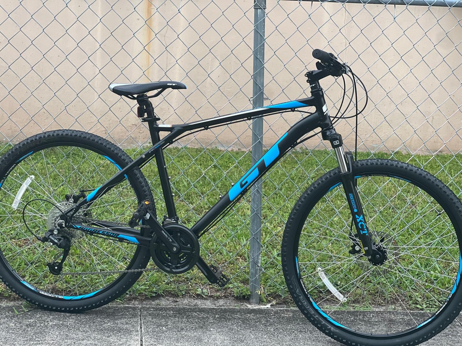 GT Agressor Pro MTB, 27.5 Inch
