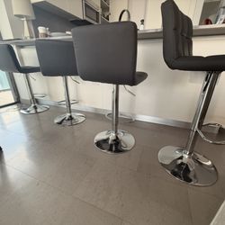 4 Bar Stools And More Items 