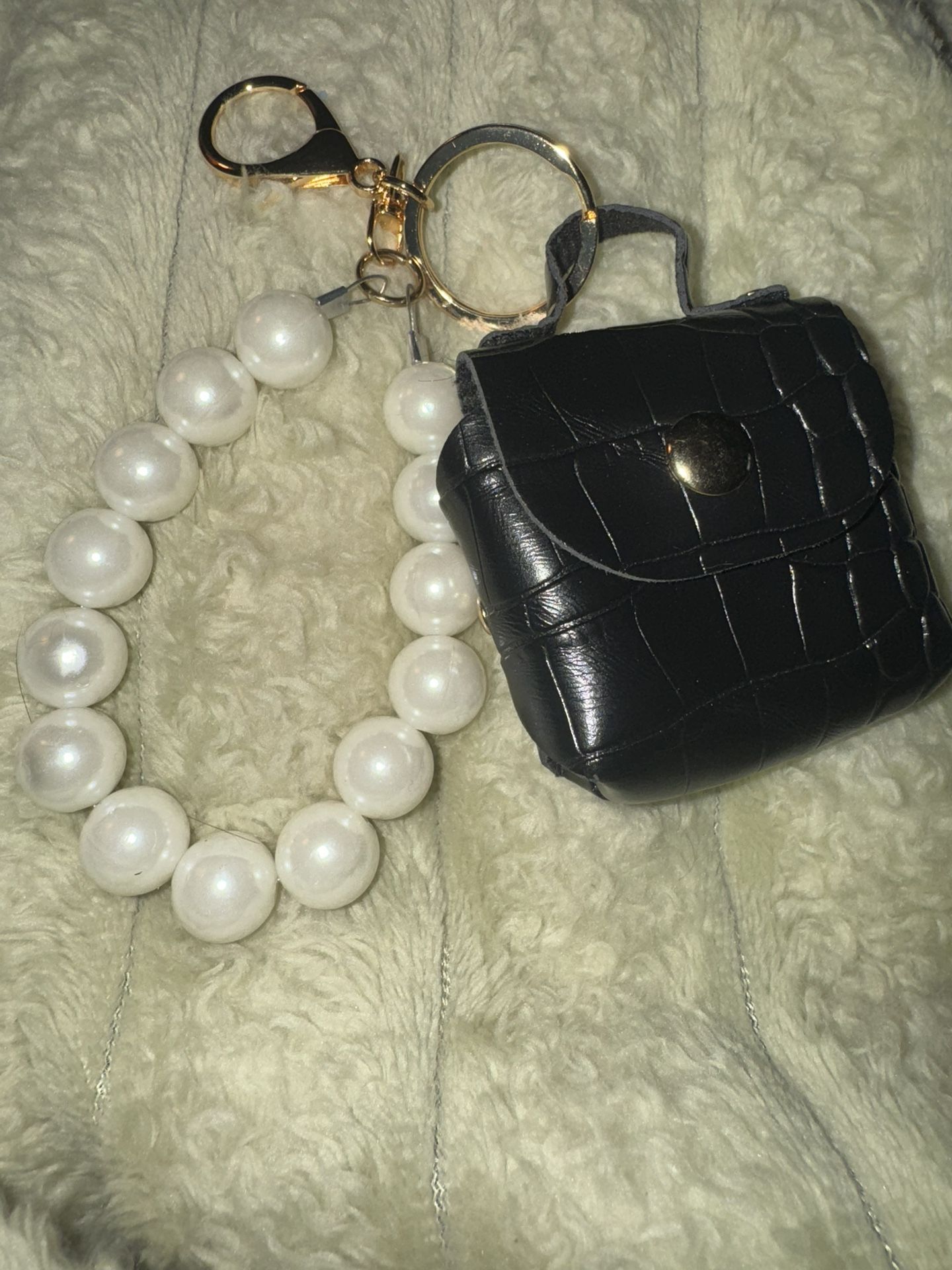 NEW Adorable Black Leather Bag Keychain with Faux Pearl Chain