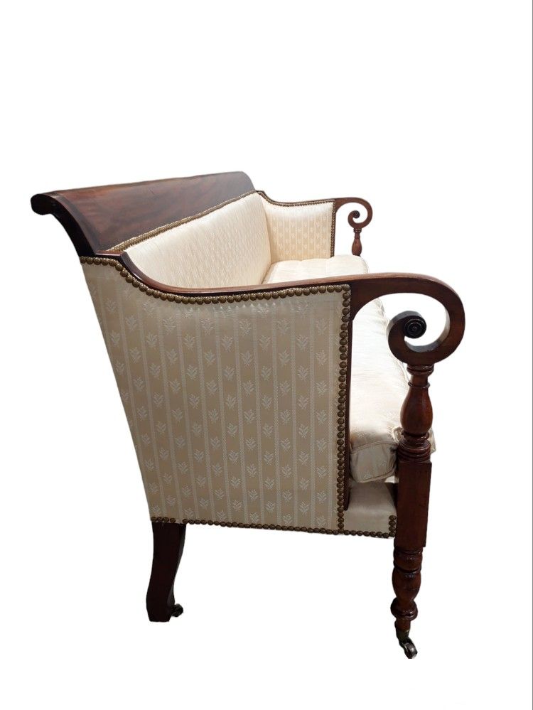 19th Century Victorian Mahagony Sofa