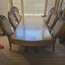 Dinning  Table