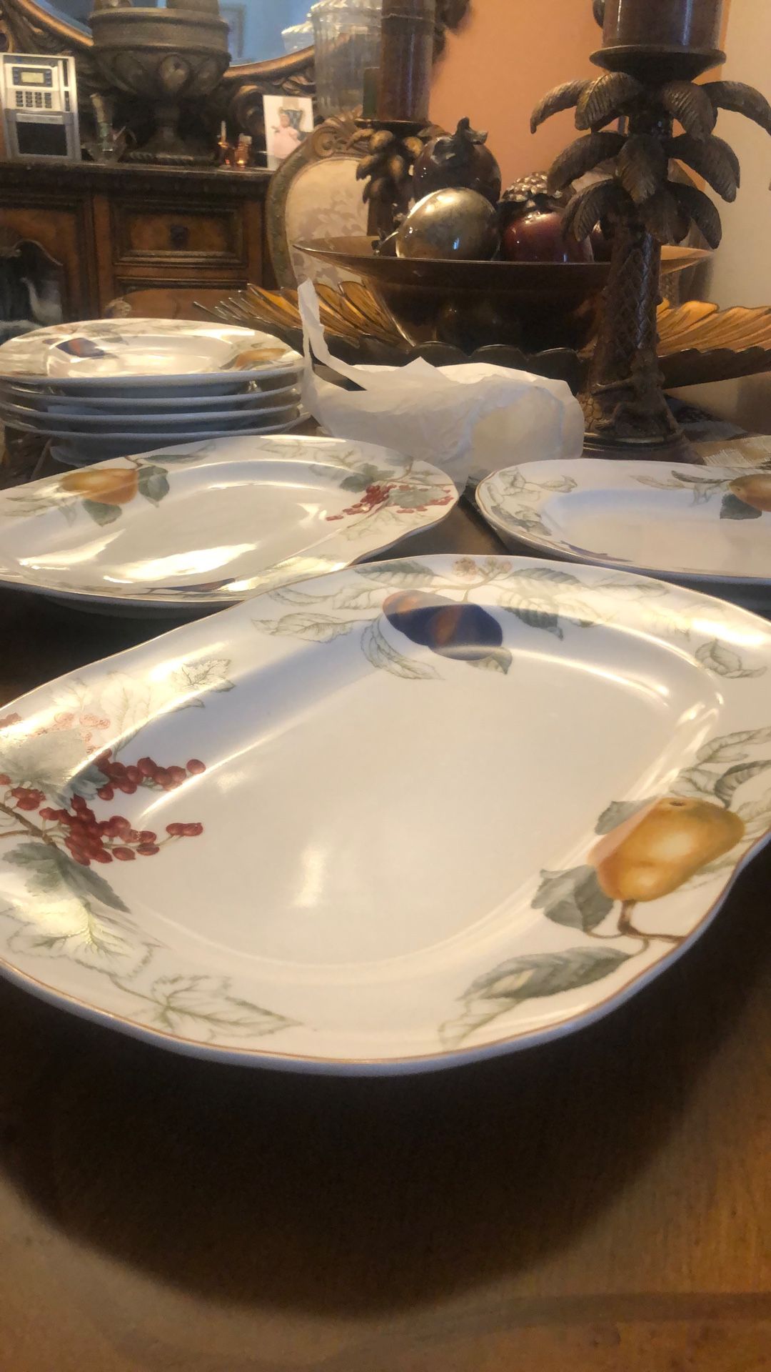 Chapter Club Oval Dish