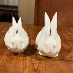 2 pc Vintage Japan Hirado Porcelain Okimono Rabbit Hare Bunny Ceramic Pottery 5"