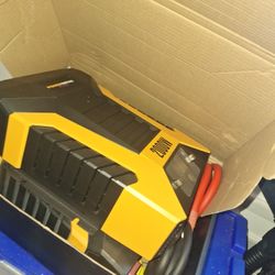Powerdrive , 2000 W Power Inverter.