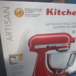 KitchenAid Artisan Stand Mixer 