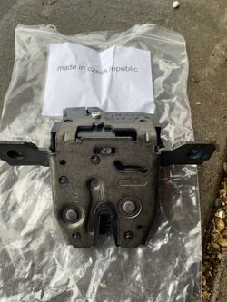 2016-19 Chevrolet Volt Trunk Lid Actuator Latch