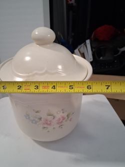 Several storage containers