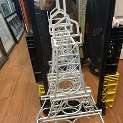 White Metal Eiffel Tower Shape Iron Wine Rack