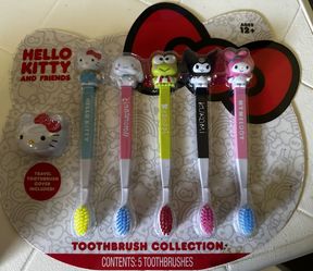 Hello Kitty And Friends Toothbrush Collection 