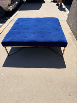 Ottoman Blue velvet square - westelm Maeve