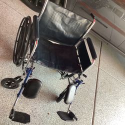 Medline Excel Bariatric Wheelchair- Extra-wide seat, has oxygen tank holder in place  24” wide seat with 18” depth  Threaded seat screw inserts help r