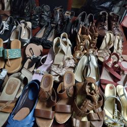 50 Pair Miscellaneous Women Shoes Sizes  5 Up 