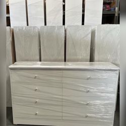 8 drawers dresser / Eight drawers dresser / Comoda 8 cajones / Cajonera 8 gavetas