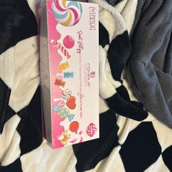 Royale Brand Infra-titanium Styling Tool. Hair Straighter/curler