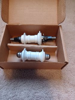Profile BMX hubs front/ rear, like new,  all Titanium upgrades