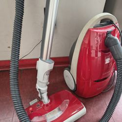 Kenmore Canister True HEPA Vacuum