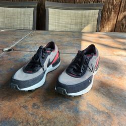 Red Black Sneakers
Nike Kids Size 4.5