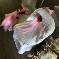White Chair Covers (20 Chair Covers/20 Pink Satchel )