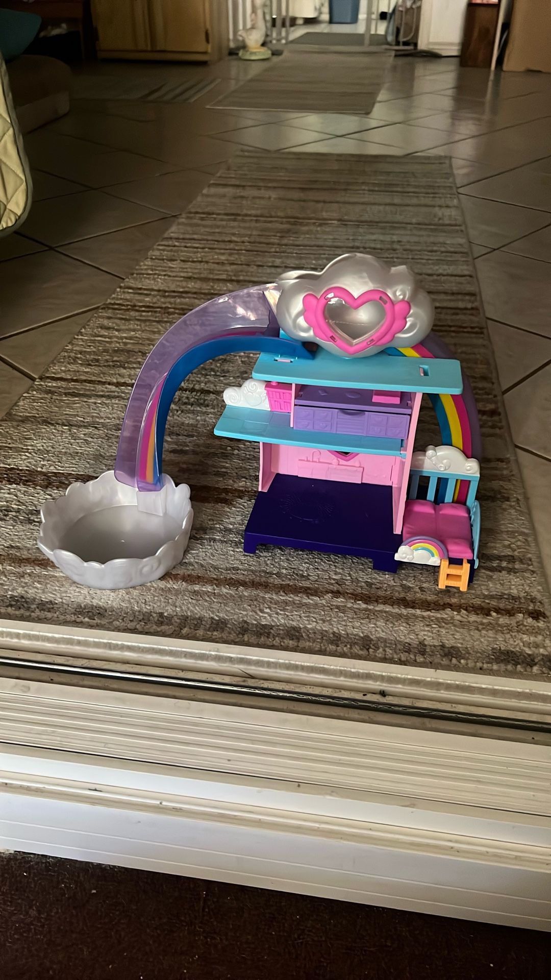 Hatchimals Nursery House