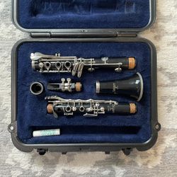 Selmer CL300 Resonite Clarinet & Hard Case 