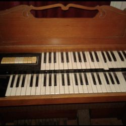 Antique Hammond Organ 1957