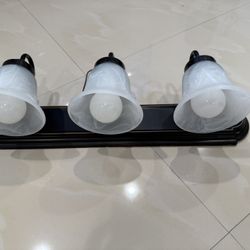 Bathroom 3 Lights