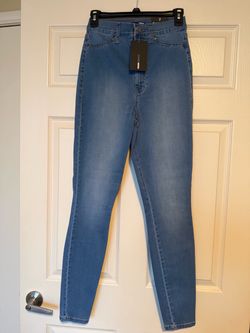 New Fashion Nova Skinny Jeans