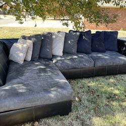 Nice Black And Gray Sectional!!!