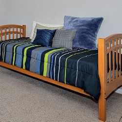 Twin Bed Frame & Mattress