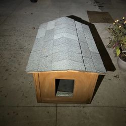 Insulated Dog House