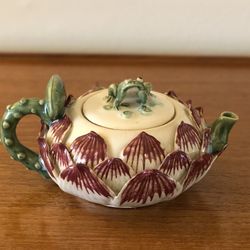Frog On Lotus Tea Pot