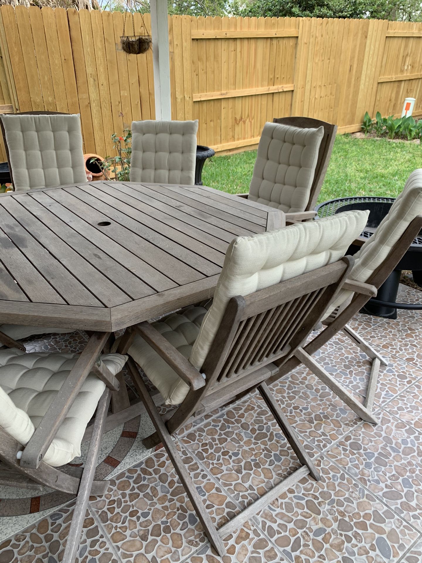 Round Teak Table