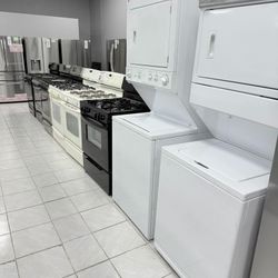 Washer & Dryer Set – Great Condition!

