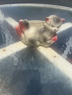 Vintage cat planter
