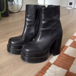 Steve Madden Platform Boots 
