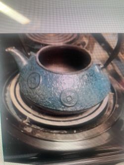 Cast iron teapot