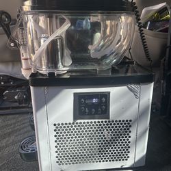 VEVOR Commercial Slushy Machine 6Lx2 Tanks. NEW.